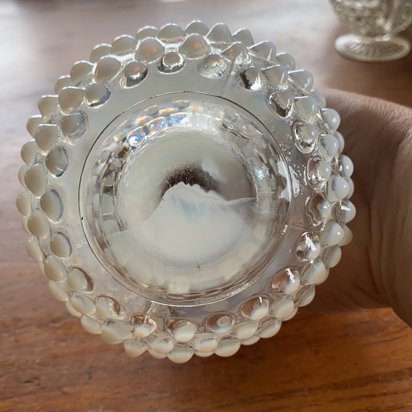 Vintage Fenton moonstone opalescent hobnail canister/perfume bottle with stopper - Picture 4 of 7